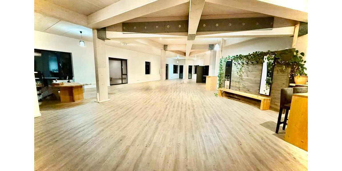 Einfamilienhaus Barmstedt - 8 Zimmer, 400 m&sup2;, 799.000&euro; | Angebot:26594493