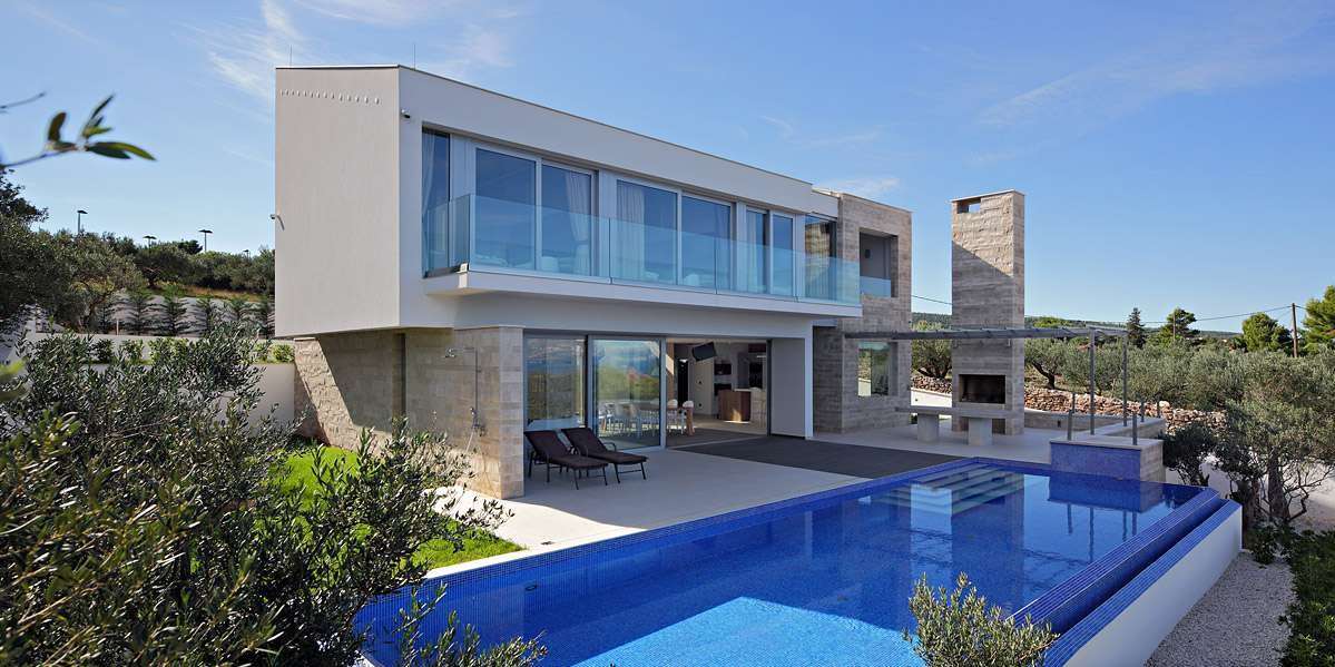 Haus zum Kaufen in Brac 1.500.000 € 330 m² 6 zimmer