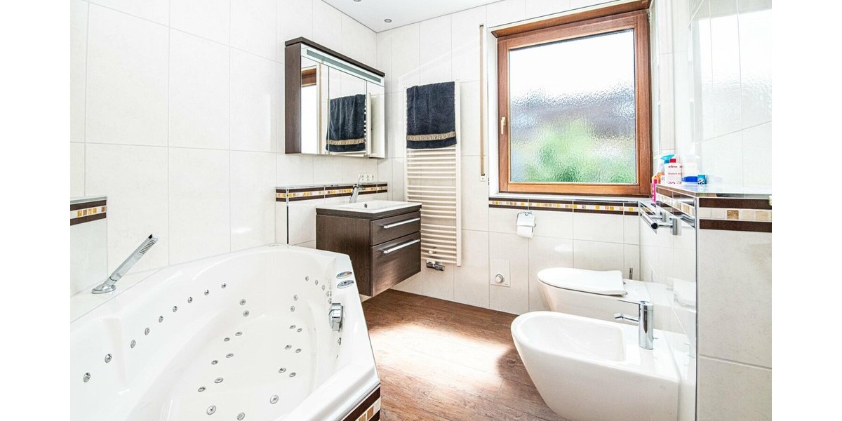 Charmantes Reihenmittelhaus mit eingewachsenen Garten in ruhiger Wohnlage - Reihenmittelhaus Amberg | Angebot:26948784