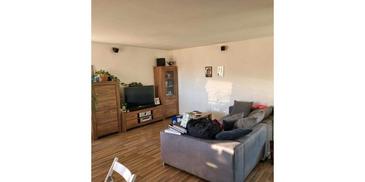 Etagenwohnung Erfurt Kühnhausen - 7 Zimmer, 130 m&sup2;, 1.600&euro; | Angebot:26396263