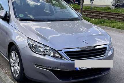Peugeot 308 112.000 km 8.200 &euro; Stuttgart 70195