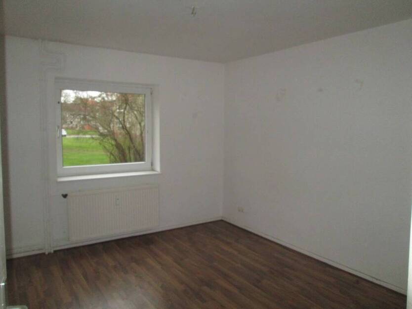 BalkonWohnung im Erdgeschoss!!