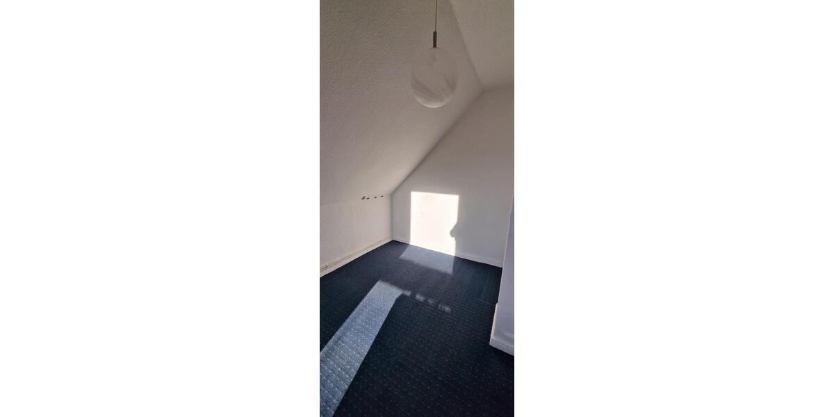 Einfamilienhaus Bremerhaven - 9 Zimmer, 180 m&sup2;, 169.000&euro; | Angebot:26990254