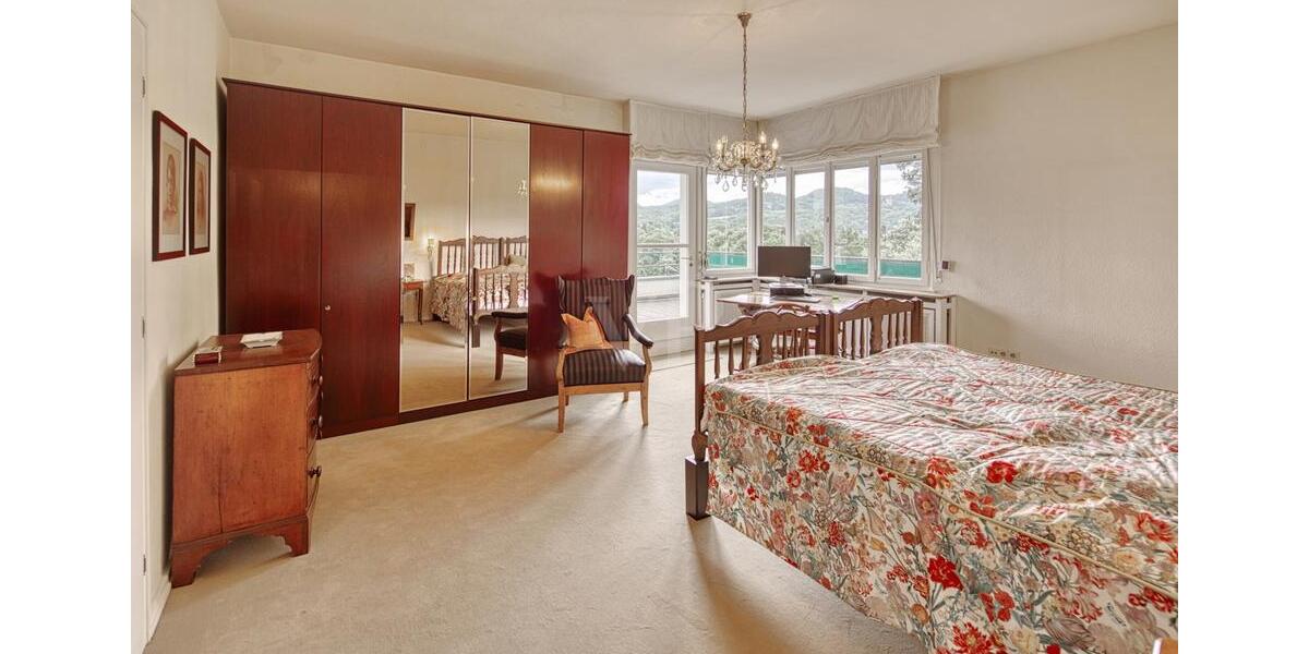 Einfamilienhaus Bonn Lannesdorf - 6 Zimmer, 160 m&sup2;, 3.100&euro; | Angebot:24795046