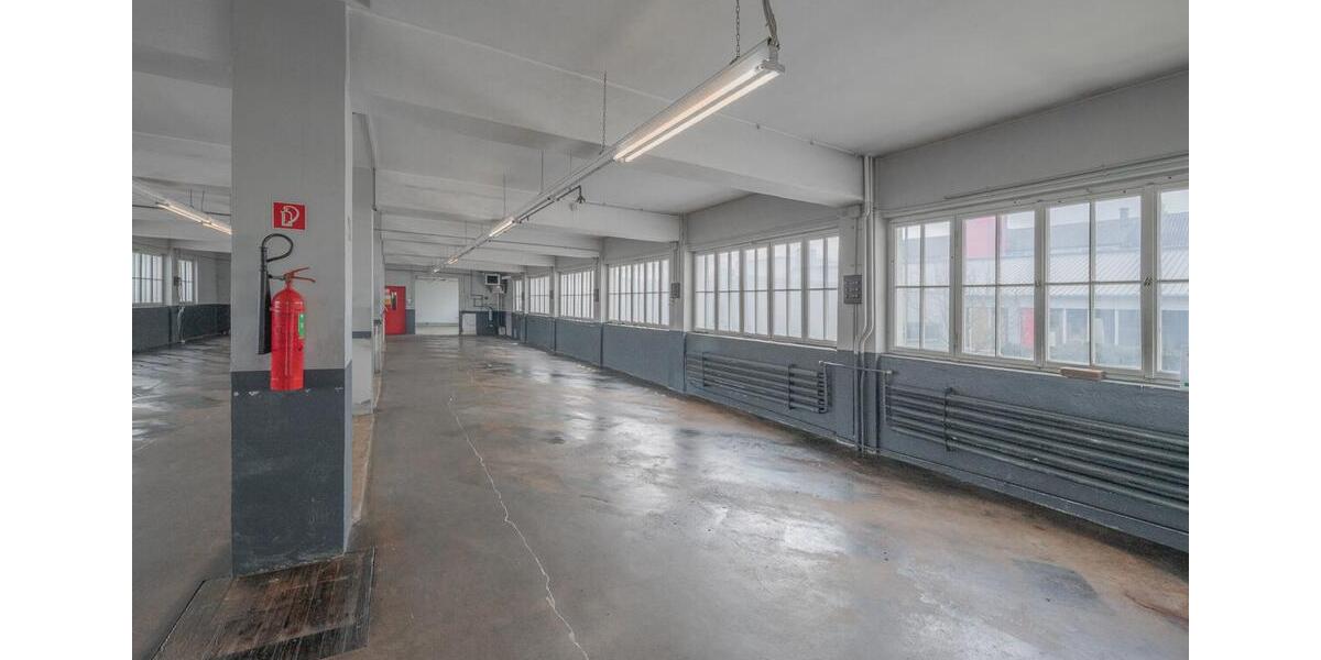 Gewerbeobjekt Villingen-Schwenningen Schwenningen - 2.082&euro; | Angebot:26227770