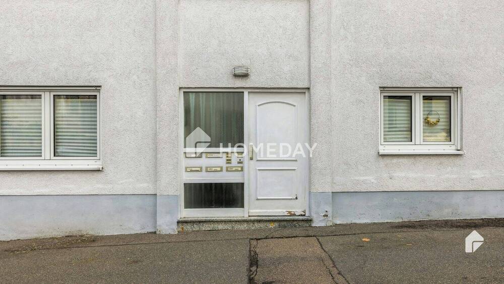 Zwei Häuser auf einem Grundstück - Ein MFH mit fünf Wohneinheiten und ein Zweifamilienhaus 1 zimmer