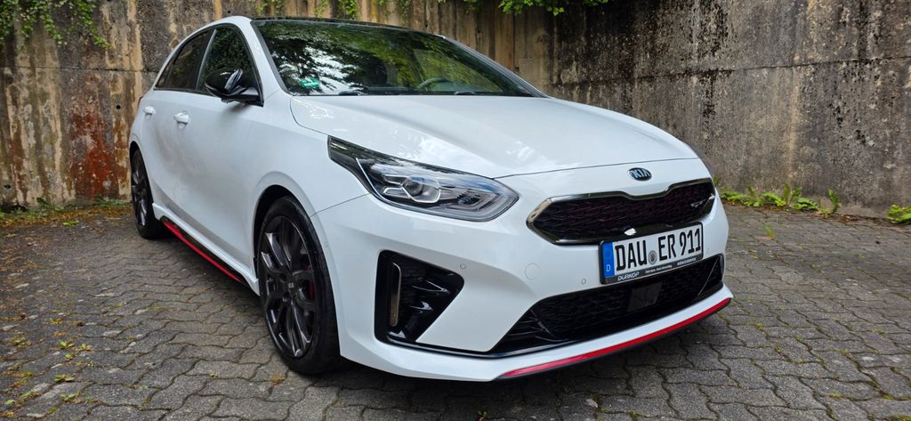 Kia ceed / Ceed 70.000 km 19.999 &euro; Daun 54550