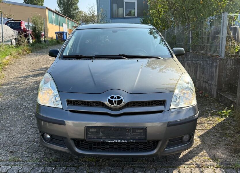 Toyota Corolla Verso 417.000 km 2.450 € Wiesloch 69168