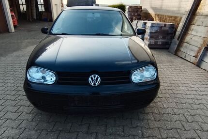 VW Golf 221.000 km 2.400 &euro; Kastellaun 56288