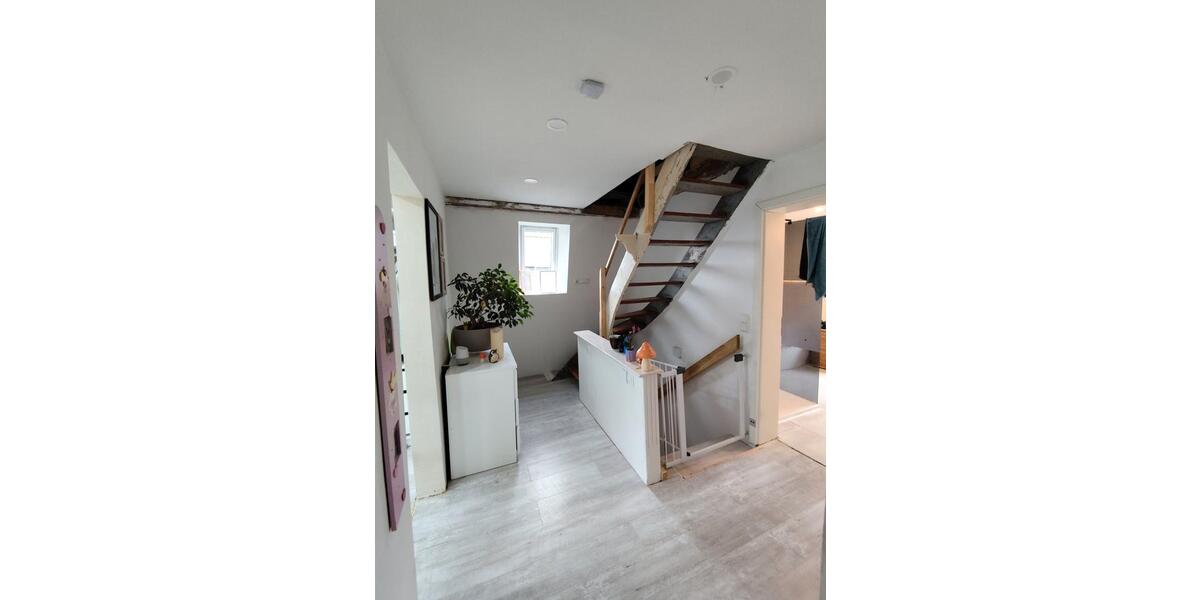 Einfamilienhaus Lüdersdorf - 9 Zimmer, 214 m&sup2;, 440.000&euro; | Angebot:26988957