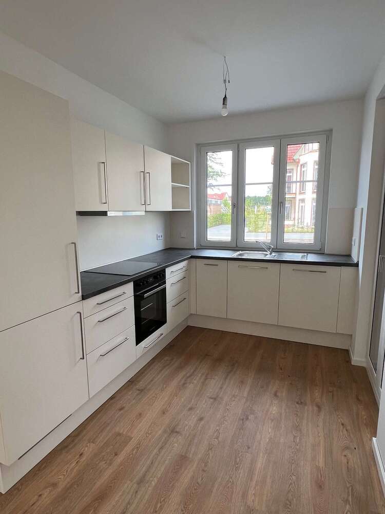 Haus zum Mieten in Beelitz 1.730 € 123.57 m²