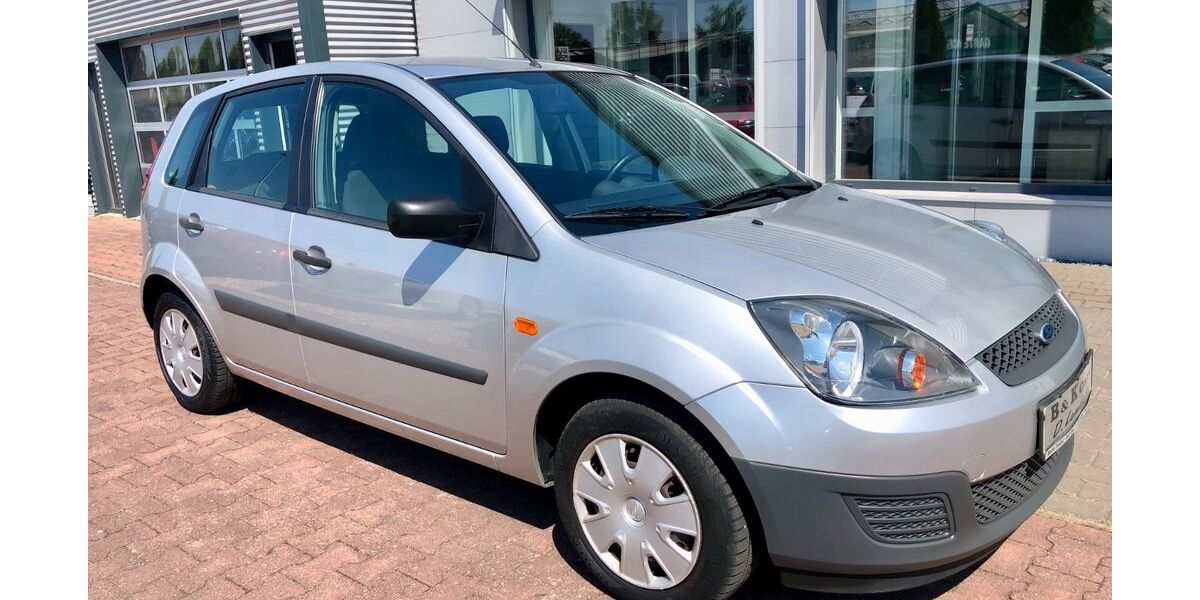 Ford Fiesta 75.737 km 2.599 &euro; Halle/Saale 06118