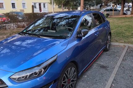 Kia ceed / Ceed 62.000 km 23.500 &euro; Zwickau 08056