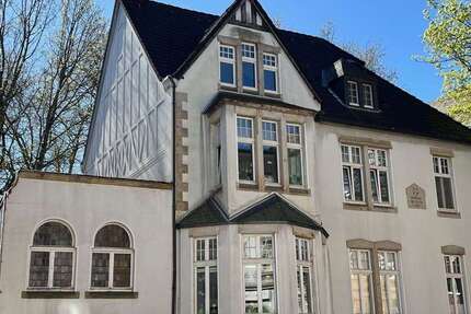 Haus zum Kaufen in Gelsenkirchen 620.000 € 418 m² 14 zimmer