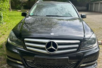Mercedes-Benz C 250 220.000 km 9.300 &euro; Oberhausen 46049