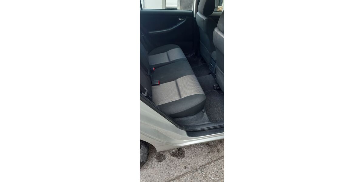 Toyota Corolla 97.000 km 4.500 &euro; München 80993