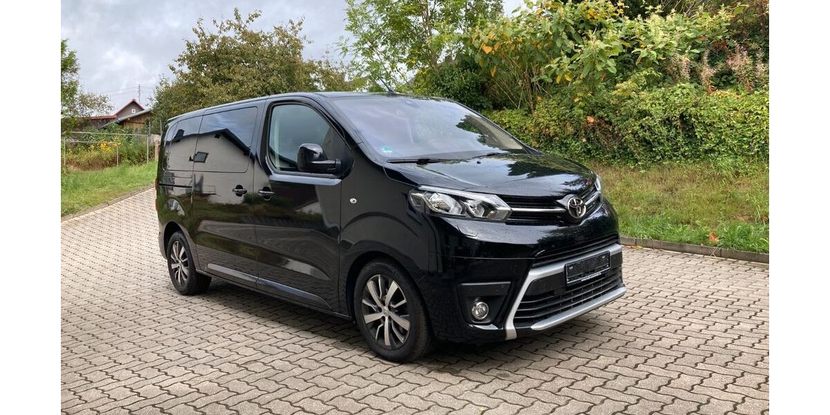 Toyota Proace (Verso) 124.500 km 27.500 € Fichtelberg 95686