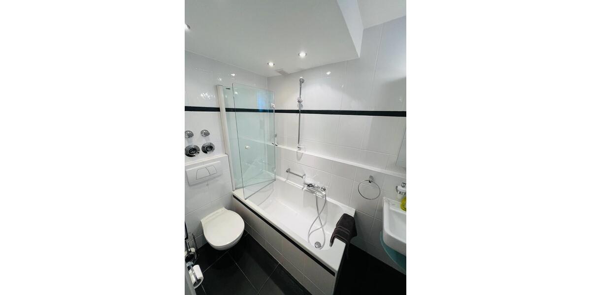 Apartment mit Terrasse, Pool & Tennisplatz bei Köln, möbliert 1 zimmer