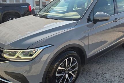 VW Tiguan 158.000 km 21.200 &euro; Mannheim 68159