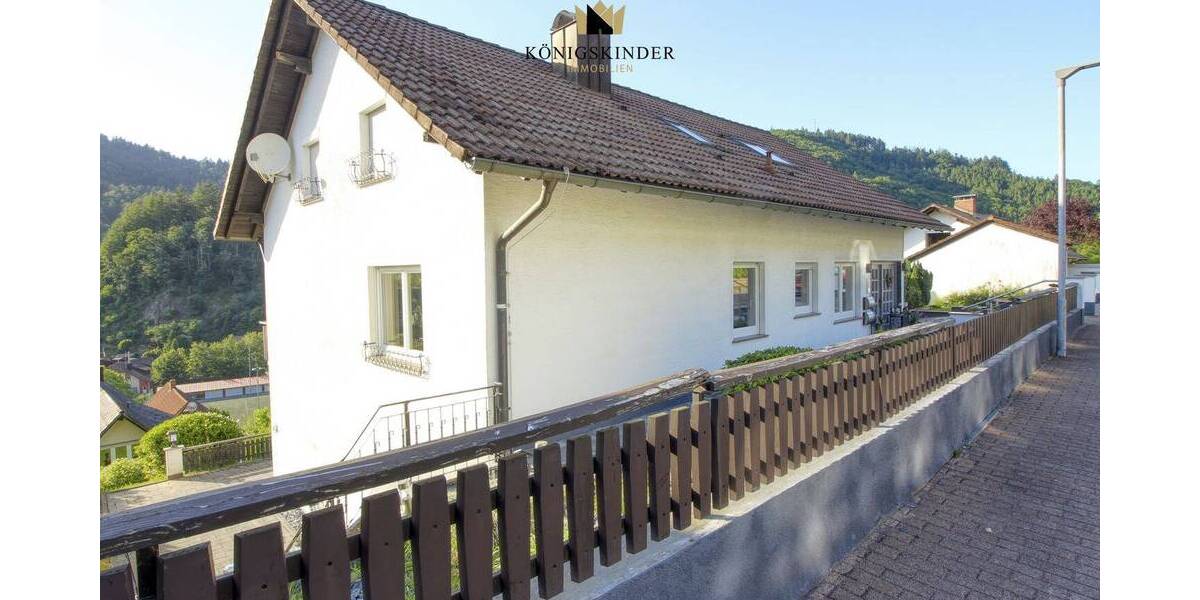 Mehrfamilienhaus, Wohnhaus Nordrach - 9 Zimmer, 230 m&sup2;, 450.000&euro; | Angebot:26797313