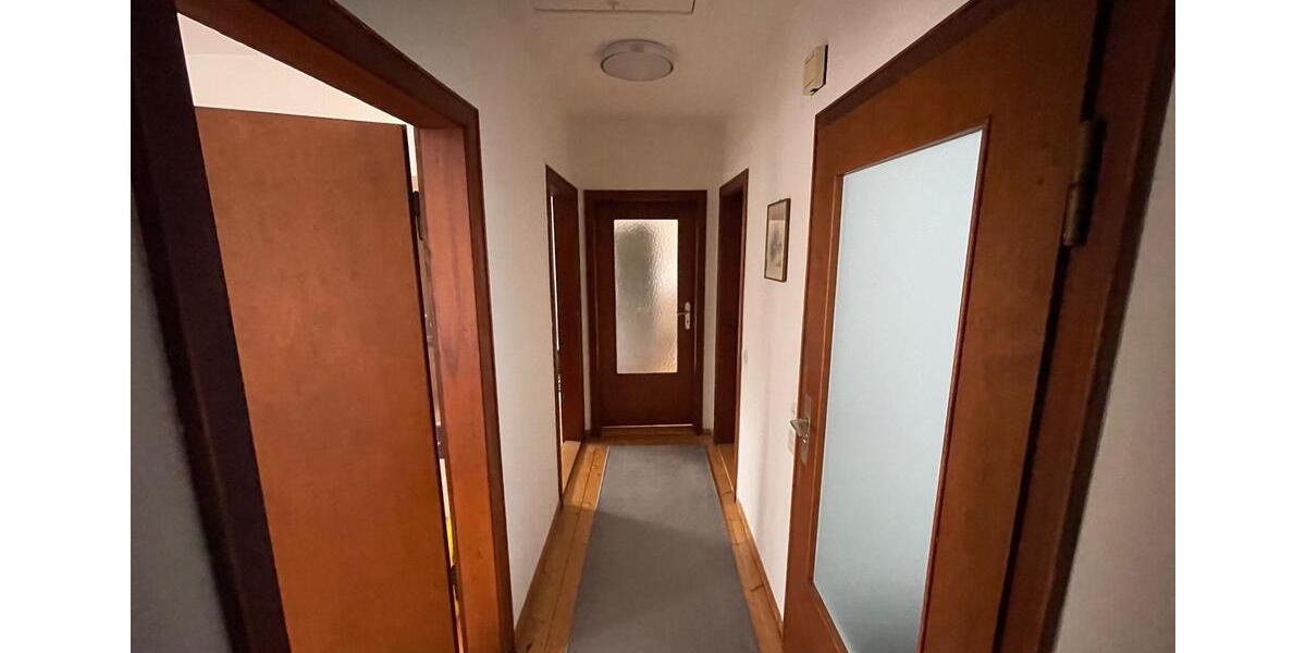 Dachgeschoßwohnung Emmerich am Rhein - 2 Zimmer, 65 m&sup2;, 1.100&euro; | Angebot:25370770