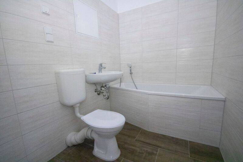 Etagenwohnung Halle (Saale) Silberhöhe - 3 Zimmer, 57 m&sup2;, 335&euro; | Angebot:26437285