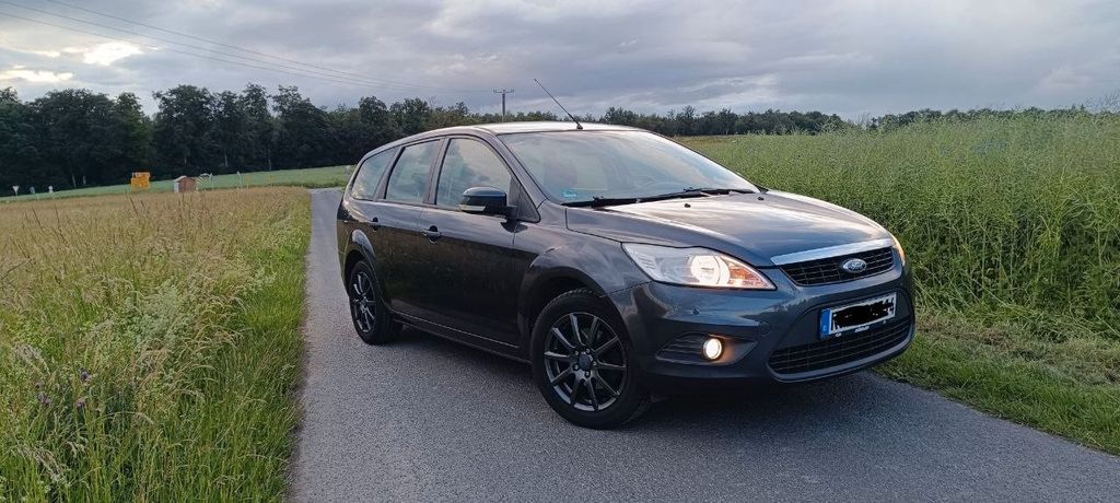 Ford Focus 122.350 km 3.300 &euro; Taunusstein 65232