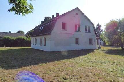 Haus in herrlich ruhiger Lage ! Aufteilung in bis zu 4 Wohnungen möglich ! Planung vorhanden ! Provisionsfrei 7 zimmer