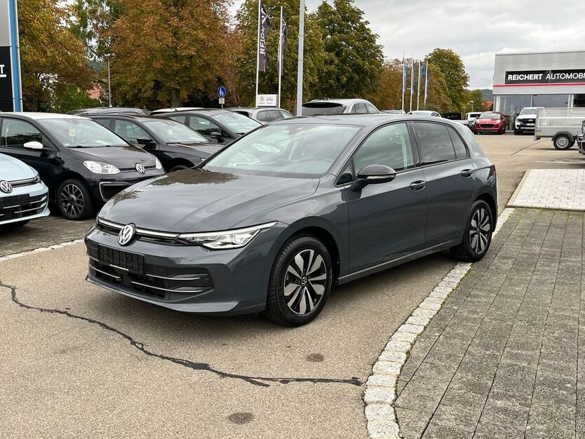 VW Golf 22.300 km 26.700 € Dettingen/Erms 72581