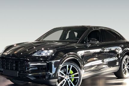 Porsche Cayenne 9.000 km 119.860 € Freiburg 79115