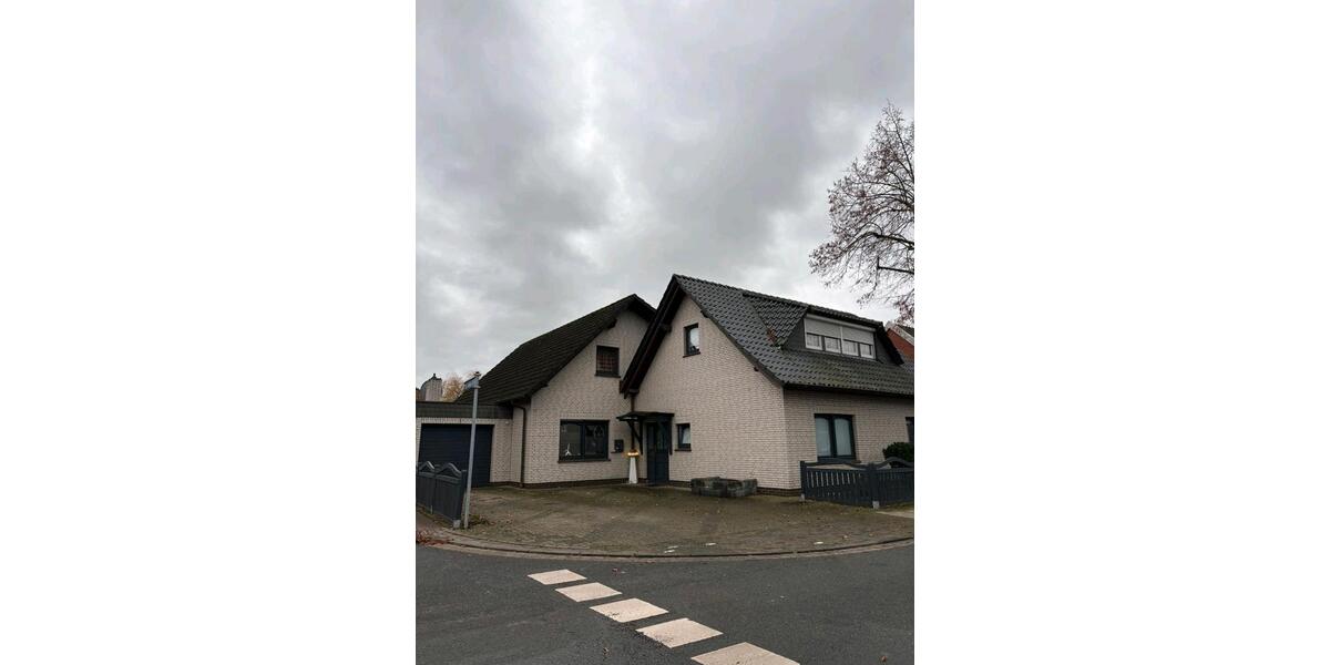 Mehrfamilienhaus, Wohnhaus Quakenbrück - 6 Zimmer, 227 m&sup2;, 429.000&euro; | Angebot:23846946
