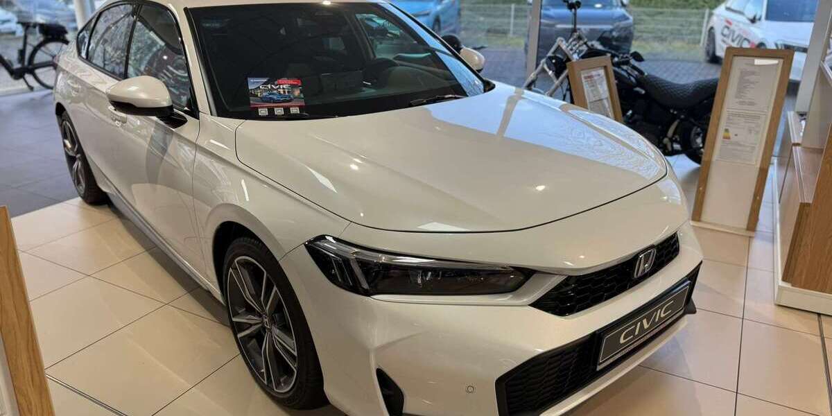 Honda Civic 8.500 km 37.990 &euro; Stralsund 18435