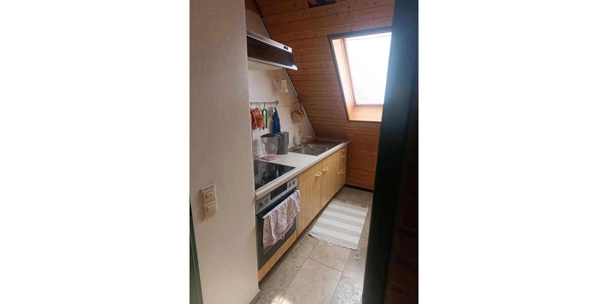 Dachgeschoßwohnung Höxter - 5 Zimmer, 110 m&sup2;, 130.000&euro; | Angebot:27234452