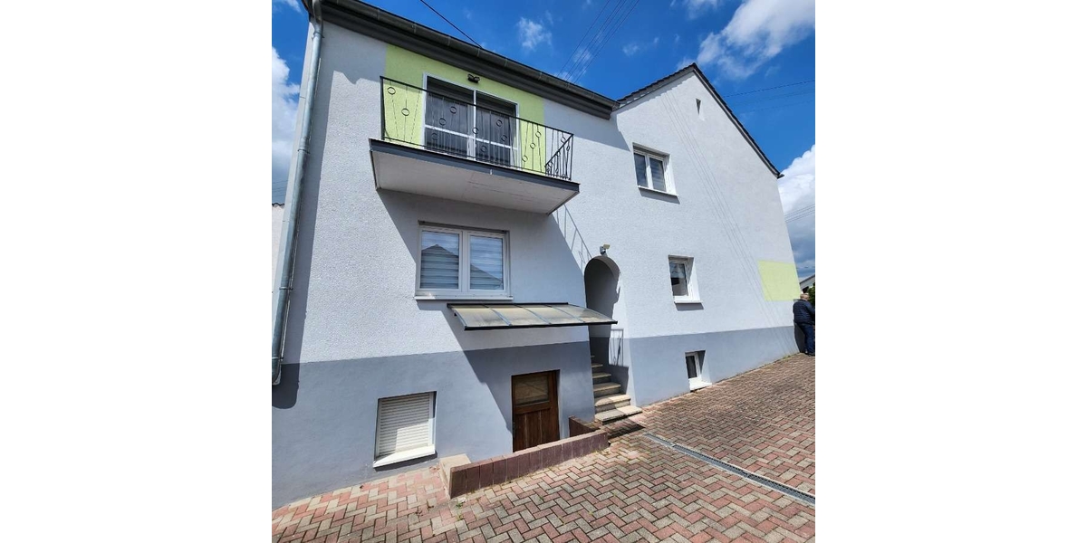Attraktiv modernisierte Doppelhaushälfte mit hohem Wohnkomfort in Katzenbach - Doppelhaushälfte Hütschenhausen Katzenbach | Angebot:27116583