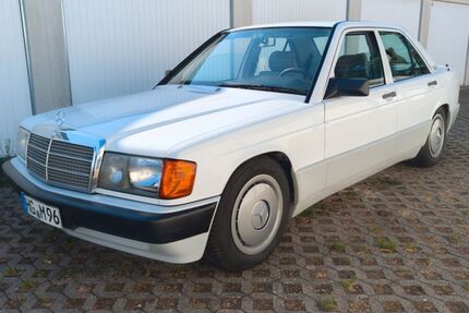 Mercedes-Benz 190 221.100 km 8.450 &euro; Steinbach 61449