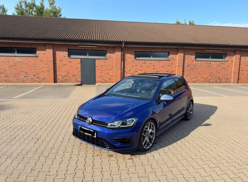VW Golf 83.000 km 26.500 € Detmold 32760