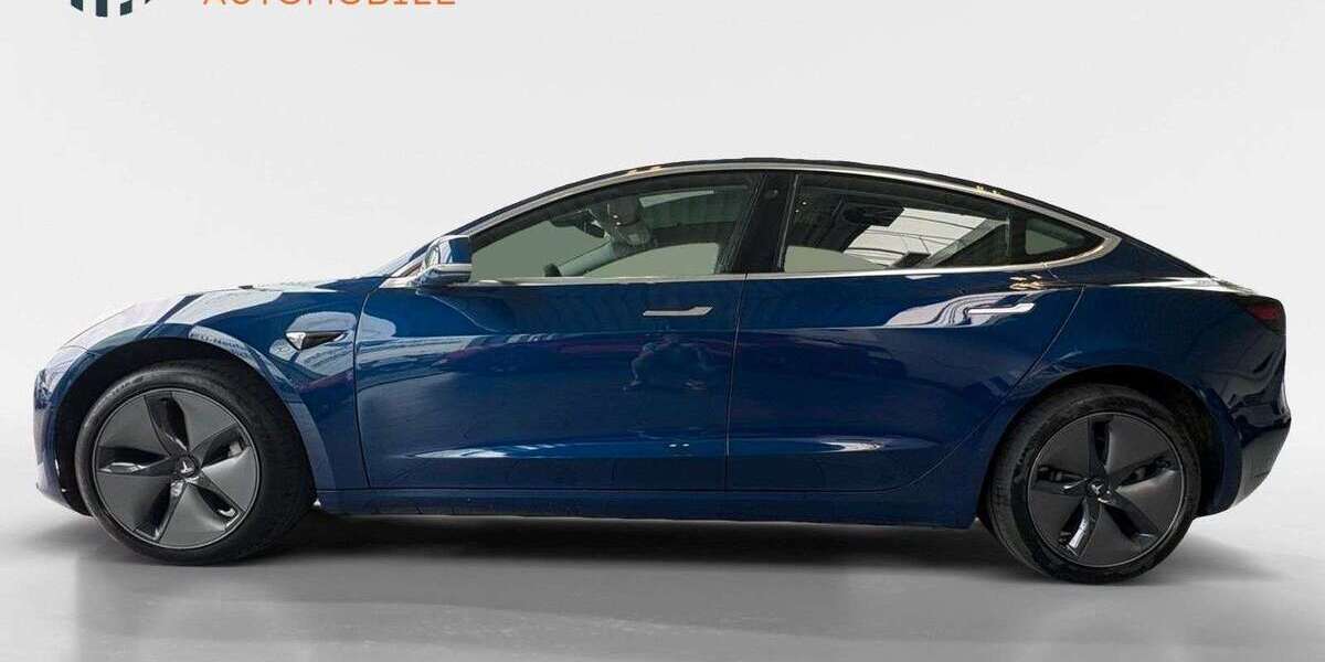 Tesla Model 3 122.147 km 19.750 € Bedburg 50181