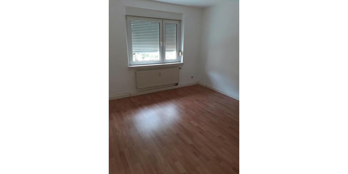 Etagenwohnung Teutschenthal - 2 Zimmer, 48 m&sup2;, 240&euro; | Angebot:14713821