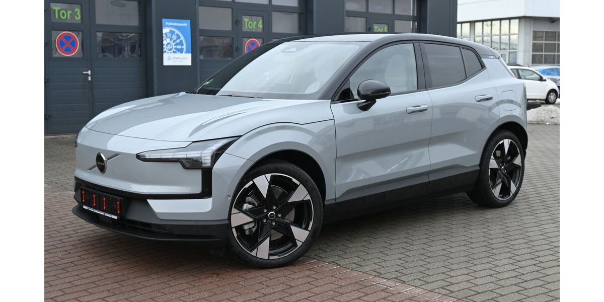 Volvo EX30 14.785 km 37.990 &euro; Jüterbog 14913