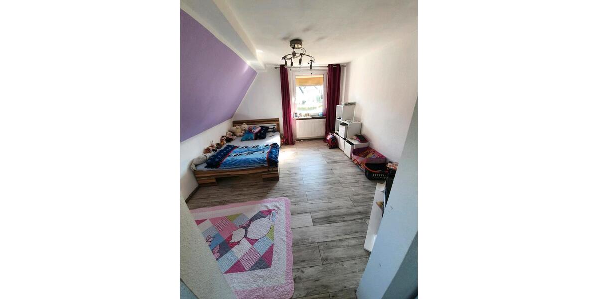 Doppelhaushälfte Frielendorf - 7 Zimmer, 145 m&sup2;, 235.000&euro; | Angebot:24576443