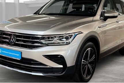VW Tiguan 45.293 km 28.950 &euro; Oldenburg / Holst. 23758