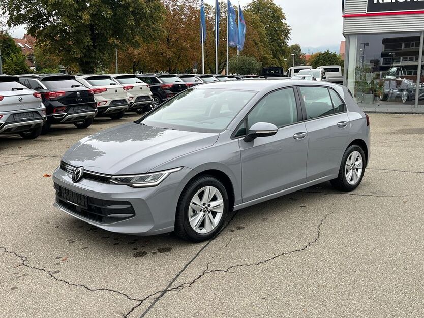 VW Golf 2.750 km 25.490 € Dettingen/Erms 72581