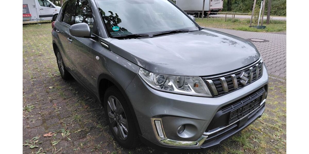 Suzuki Vitara 50.008 km 17.400 &euro; Rüsselsheim 65428