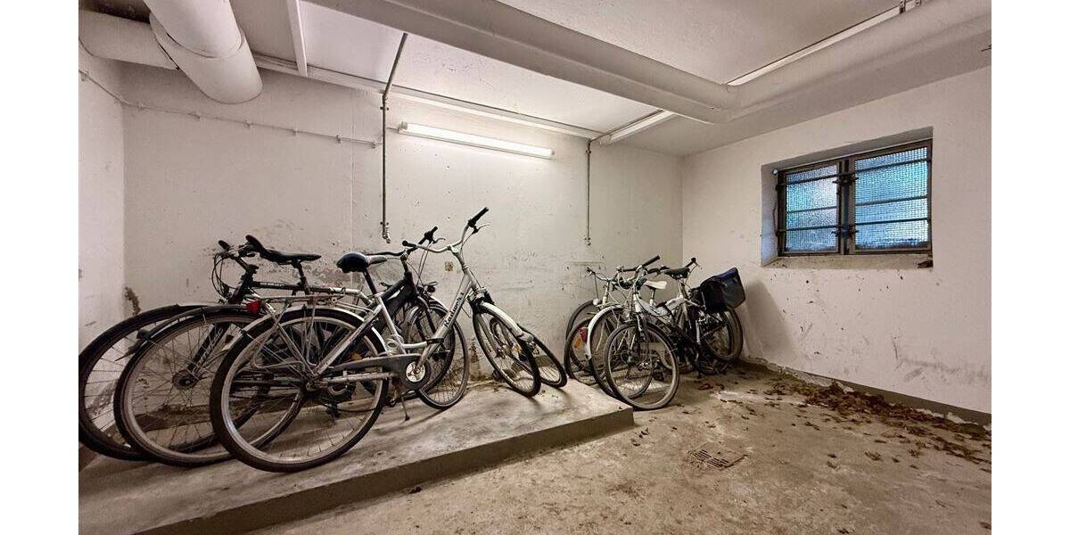 Etagenwohnung Kiel Mettenhof - 2 Zimmer, 62 m&sup2;, 125.000&euro; | Angebot:26379612