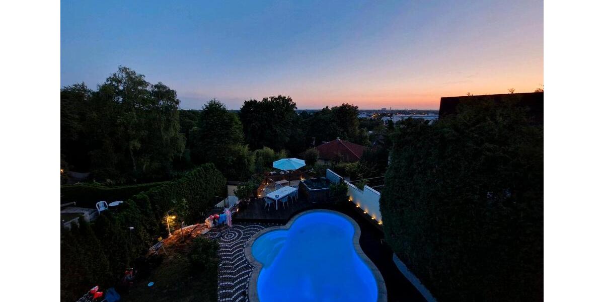 Villa Friedberg - 9 Zimmer, 350 m&sup2;, 1.795.000&euro; | Angebot:26759967