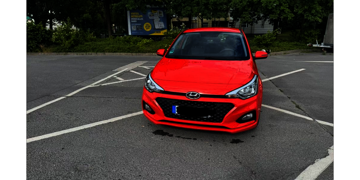 Hyundai i20 16.300 km 7.700 &euro; Düsseldorf 40239