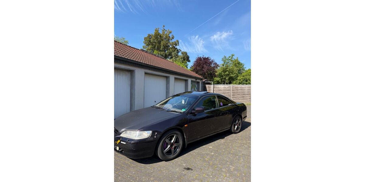 Honda Accord 178.563 km 3.500 &euro; Köln 51143