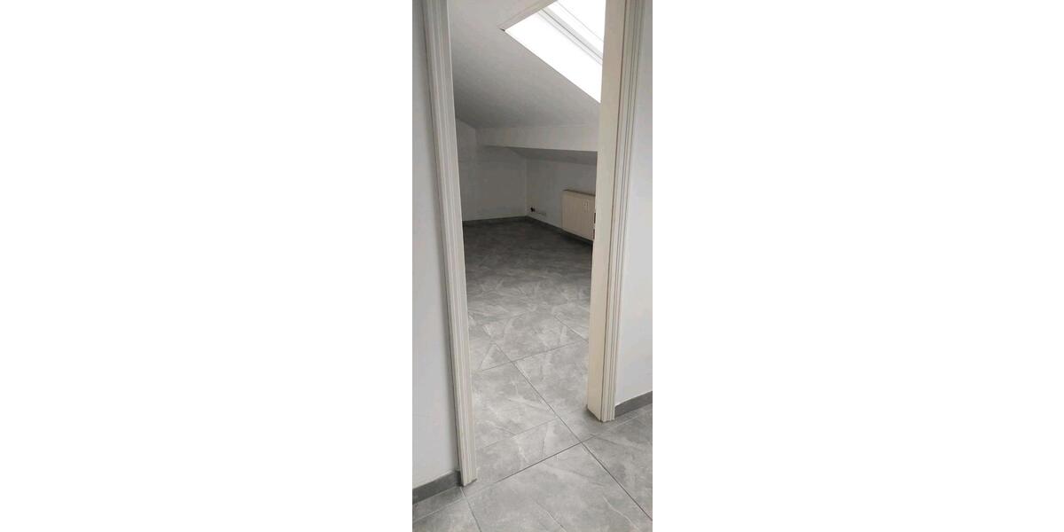 Dachgeschoßwohnung Hainburg - 2 Zimmer, 60 m&sup2;, 650&euro; | Angebot:24710366