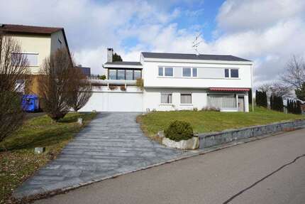 Haus Pliezhausen - 7 Zimmer, 196 m&sup2;, 590.000&euro; | Angebot:26881824