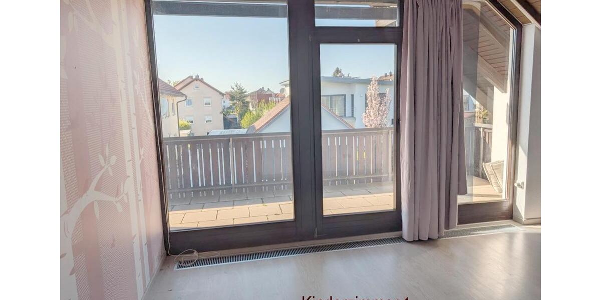 Dachgeschoßwohnung Hirschaid - 4 Zimmer, 115 m&sup2;, 1.150&euro; | Angebot:26303035